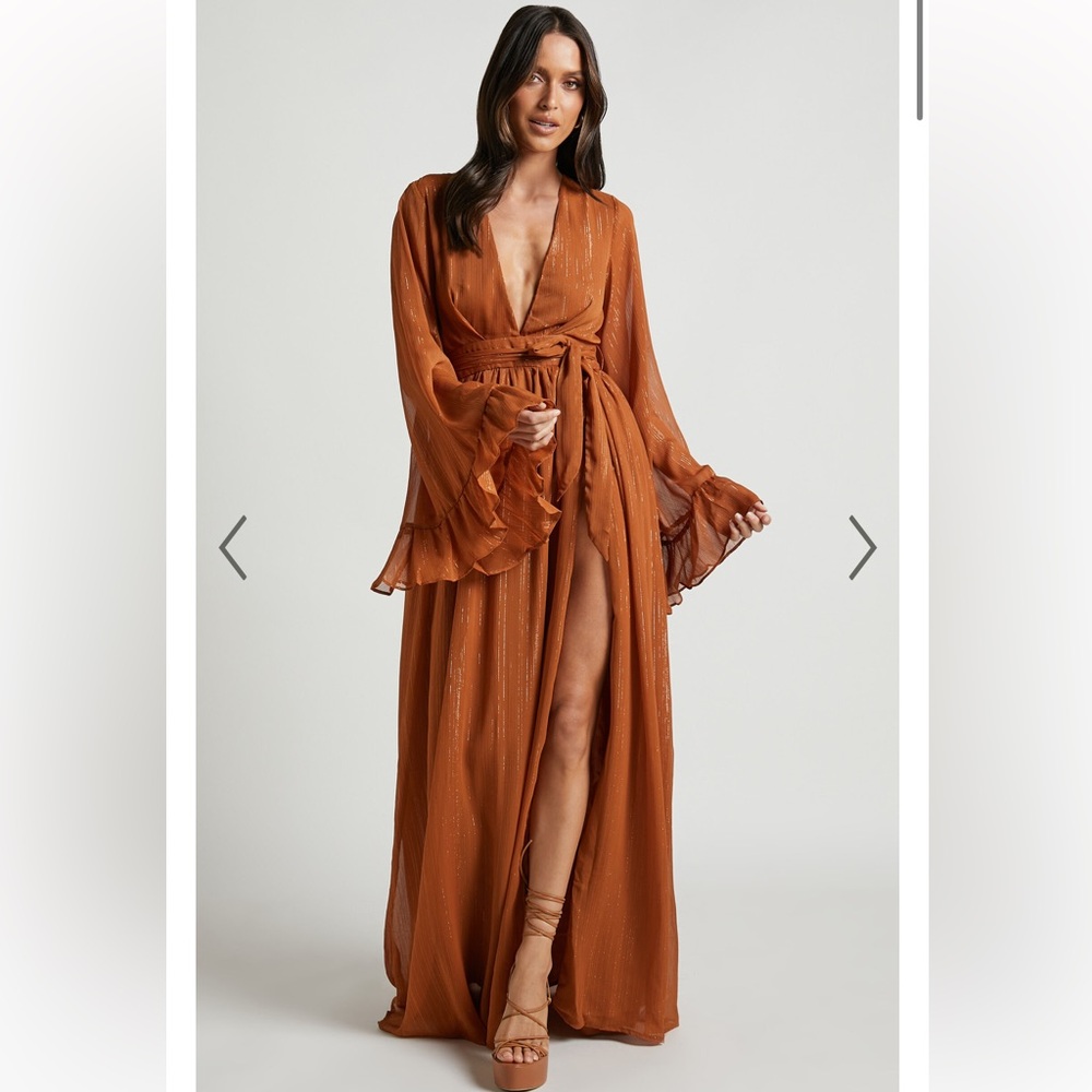 DANGEROUS WOMAN MAXI DRESS - PLUNGE THIGH SPLIT DRESS IN RUST